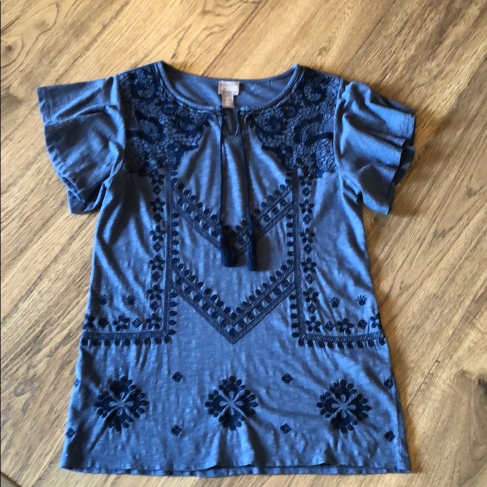 CHICOS BLUE EMBROIDERED TOP